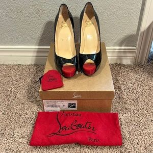 Christian Louboutin Black Patent Red Peep Toe “New Very Prive120 Patent” Size37